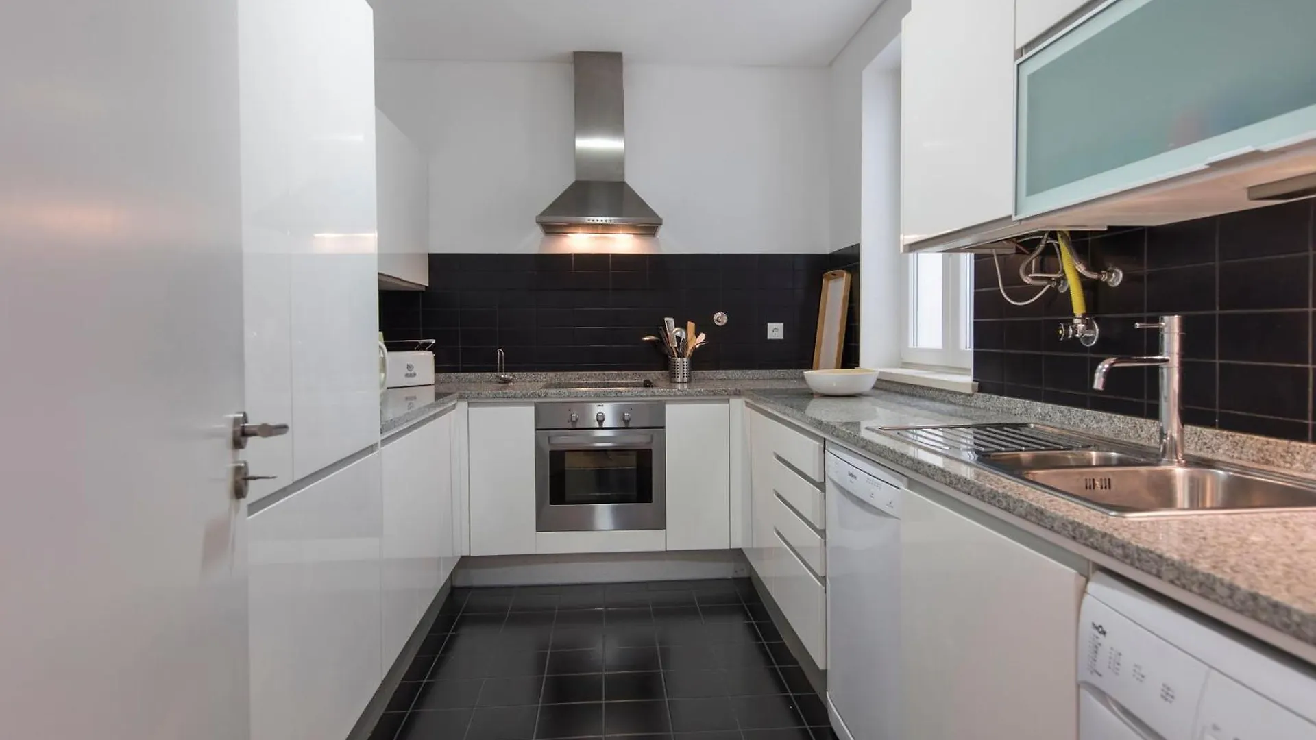 Sunny 3Bdr Apartment In Graca By Lovelystay Lisbon 0*,