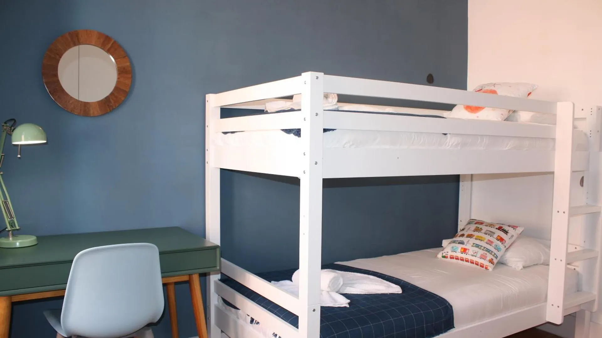 Sunny 3Bdr Apartment In Graca By Lovelystay Lisbon