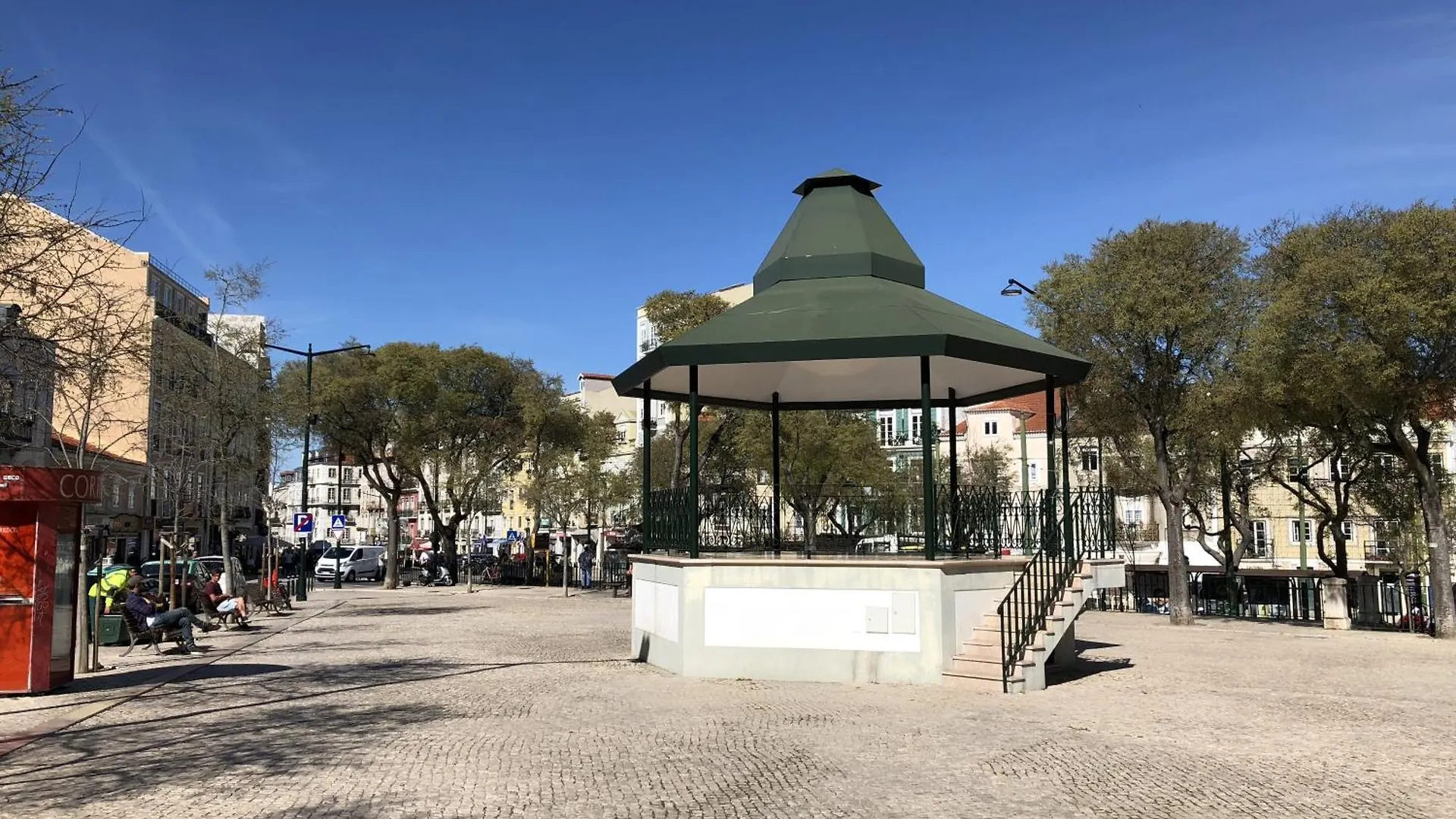 Sunny 3Bdr Apartment In Graca By Lovelystay Lisbon Portugal